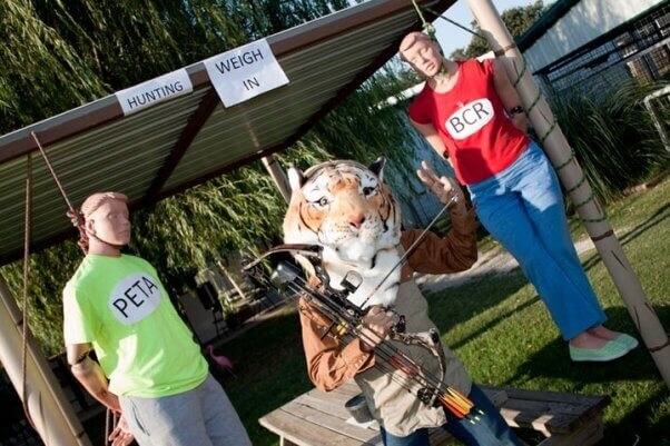 Mannequins with "PETA" and "BCR" written on them, hanging by their necks at G.W. Zoo