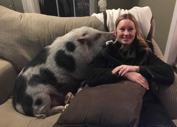 Koa-and-Victoria-rescued pig