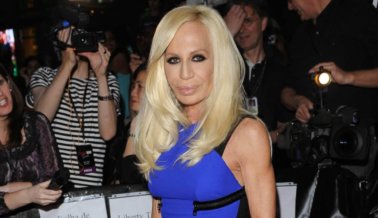 ¡Victoria! Donatella Versace dice que es el fin del pelaje: ‘No parece estar bien’