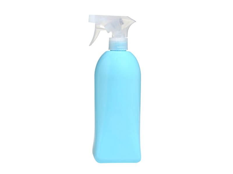 household-cleaner-spray-bottle